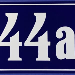 Wetterfestes Emaille Hausnummernschild 3-stellig mit Wunschzahl Wunschtext Buchstaben 18x12 cm
