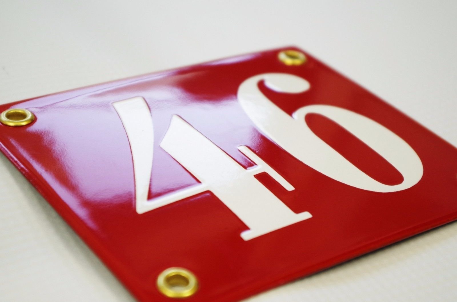 Hausnummer Hausnummernschild Emaille 10x12 cm mit Wunschnummer Premiumqualität, Hausnummer Hausschild, Individuell anpassbare Hausnummer, Vorbohrungen, Wetterfest, Türschild, Wunschtext - Image 2