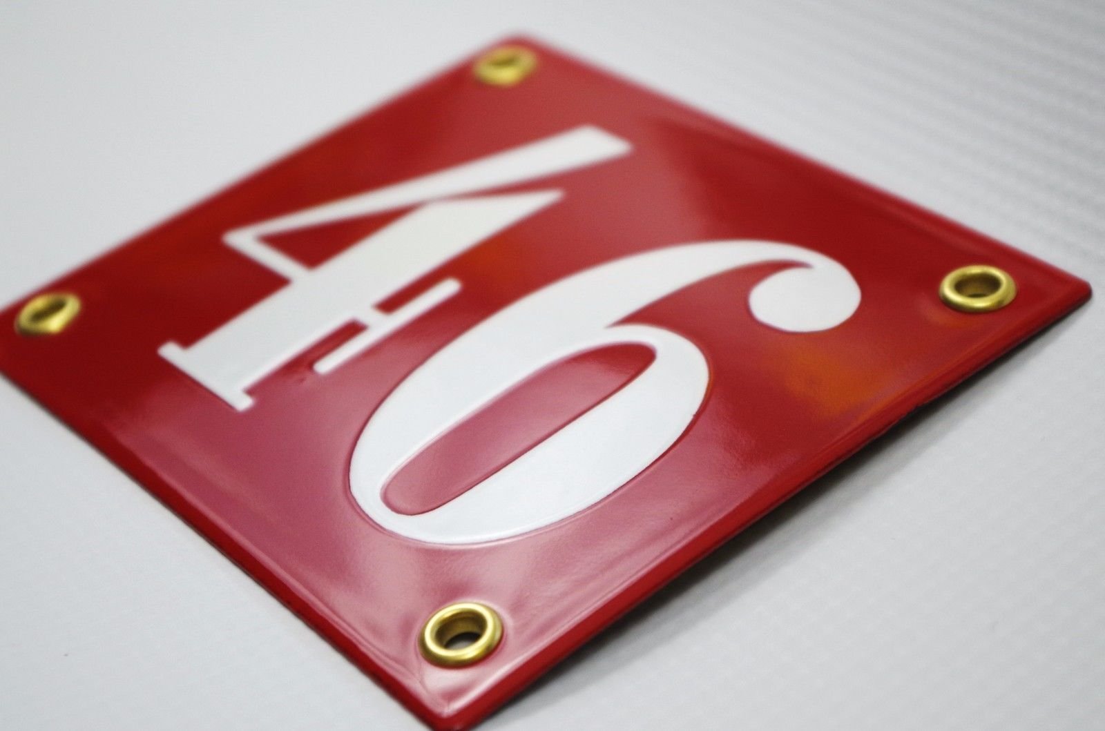 Hausnummer Hausnummernschild Emaille 10x12 cm mit Wunschnummer Premiumqualität, Hausnummer Hausschild, Individuell anpassbare Hausnummer, Vorbohrungen, Wetterfest, Türschild, Wunschtext - Image 3